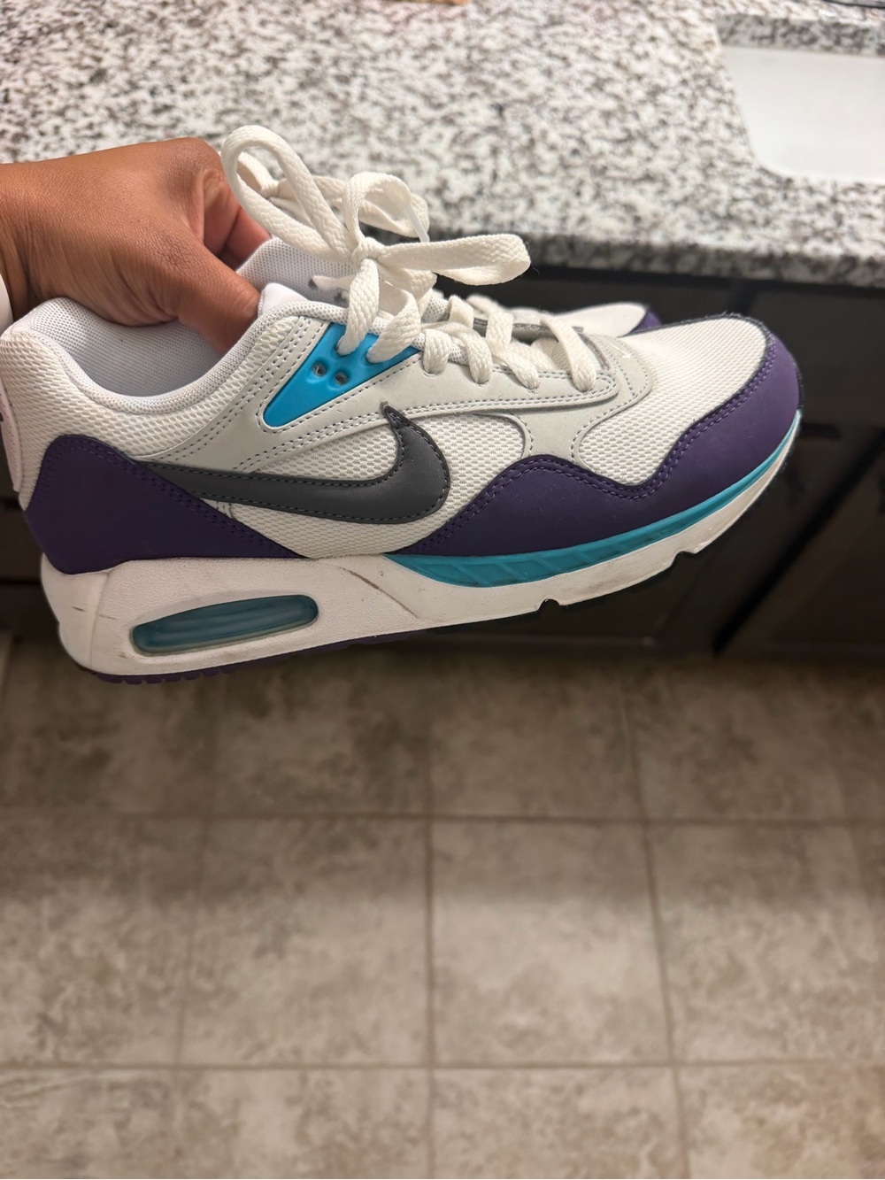 Air max Nike Women’s White, Purple & Teal Sneakers